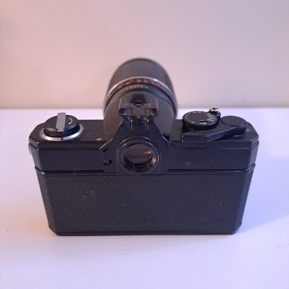 vintage fujica st701 film camera body & vintage vivitar 200mm telephoto lens - Picture 6 of 10